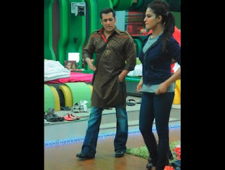 Salman And Veena In Bigg Boss House