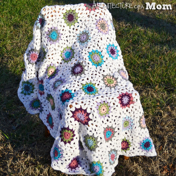 Crochet Circle Blanket with Granny Squares