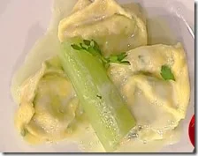 Ravioli con taleggio e crema di cardi