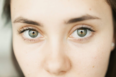 Soothe dryness from Ocular Rosacea: 5 Tips from an expert Ophthalmologist