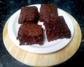 Chocolate courgette brownies