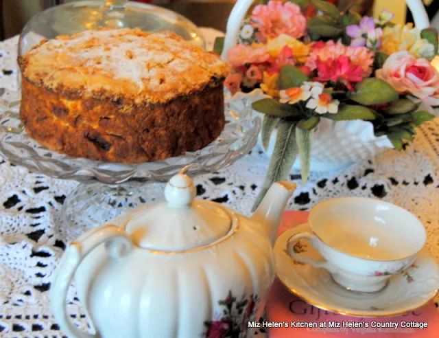 Irish Apple Cake at Miz Helen's Country Cottage