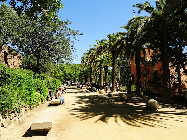 Atrakcje Barcelony - Park Guell