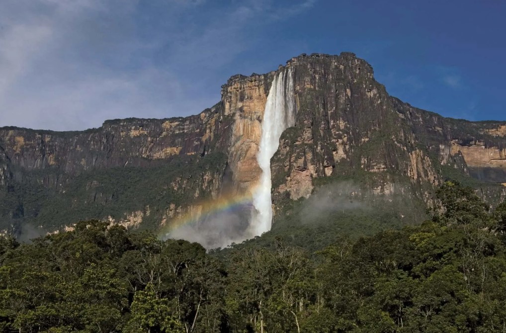 Angel Falls, Bolívar State, Venezuela the high waterfall in the world