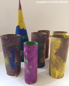 Painted cardboard tubes craft