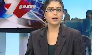 Indian cute in TV News Reporter pic, Indian tv news goddess pics