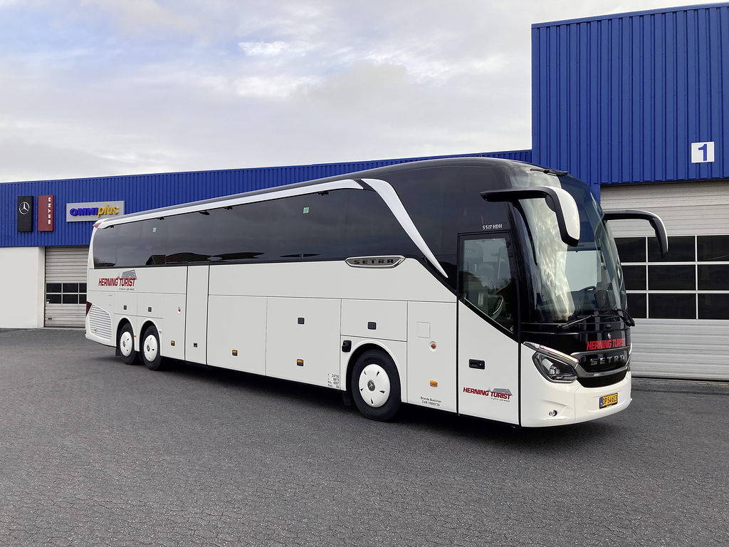 Setra Next Generation S 517 HDH