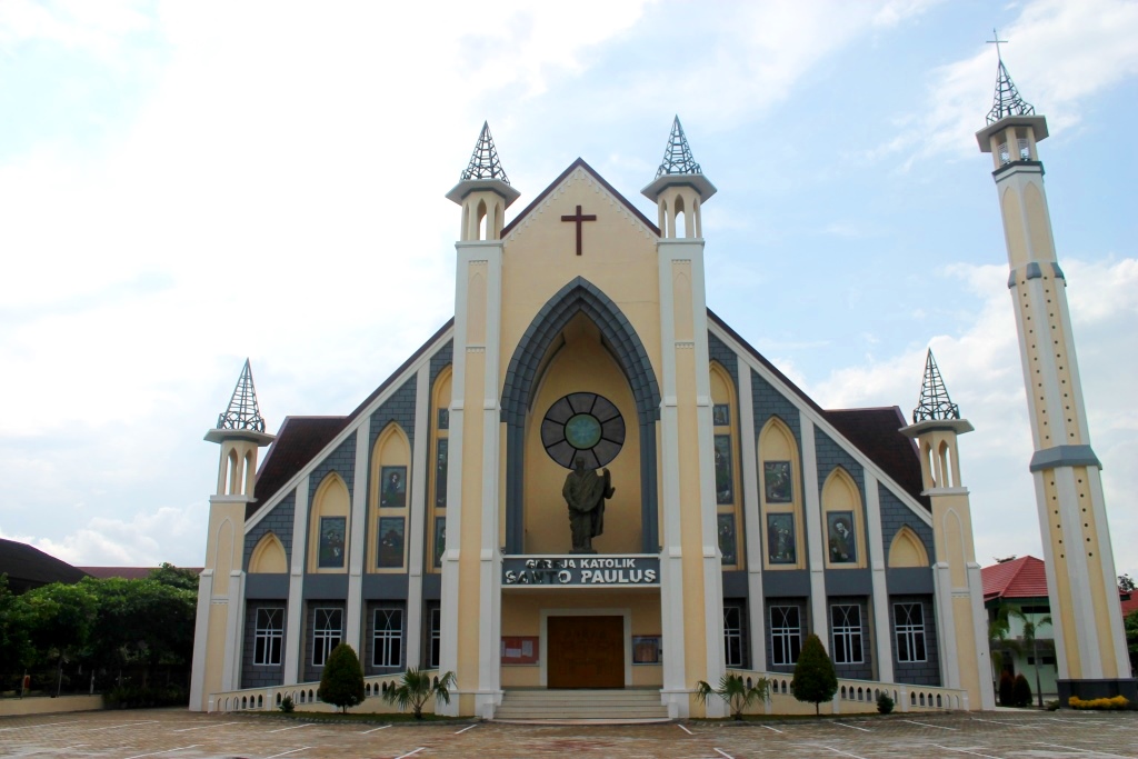 Gambar Rumah Ibadah Kristen Katolik. agama yang ada di 