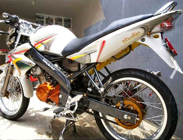 Foto Modifikasi  Motor  Yamaha  Vixion  Velg Ruji Terbaru 2014 