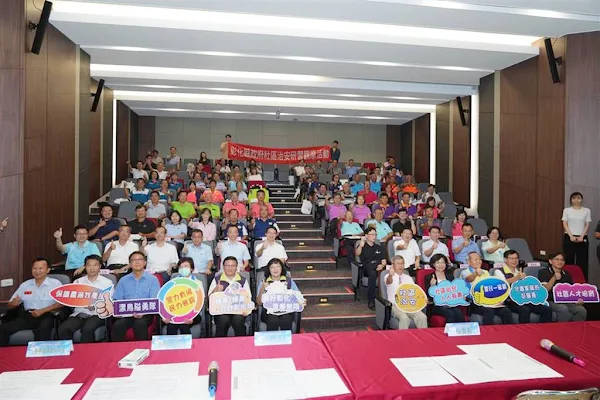 ▲113年社區治安研習觀摩活動於今天在台灣百和工業股份有限公司登場。（彰化縣政府提供）