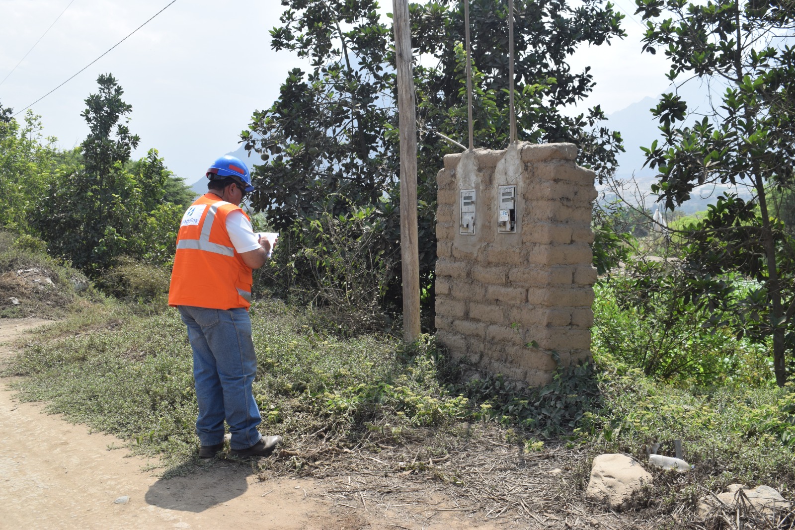 HIDRANDINA APOYARÁ CON LA REUBICACIÓN DE ESTRUCTURAS ELÉCTRICAS PARA EL AVANCE DE OBRAS EN QUEBRADAS SAN CARLOS Y SAN IDELFONSO