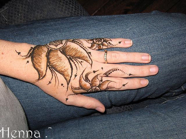 henna hand tattoos