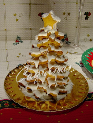 Árbol de galletas decorado con glasa