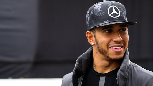 Mercedes Beri Lampu Hijau Hamilton untuk Jajal Motor MotoGP