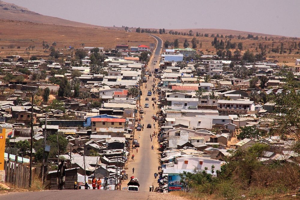 ilakaka- madagascar-1