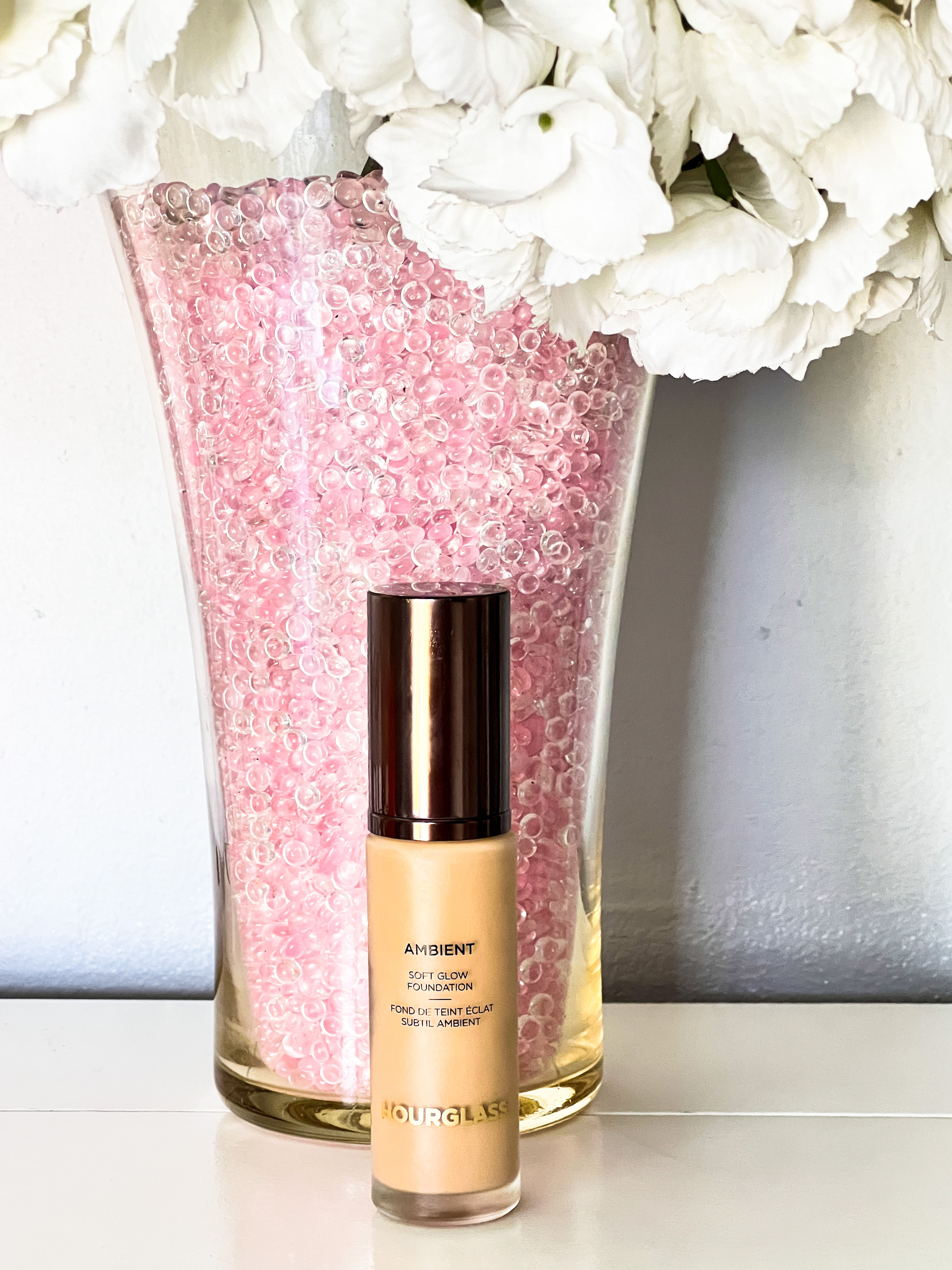 Worth the hype? Hourglass Ambient Soft Glow Foundation