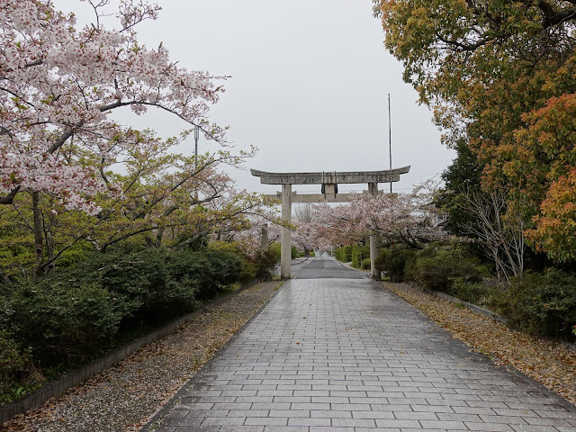 鳥取県西伯郡大山町名和　名和神社　参道