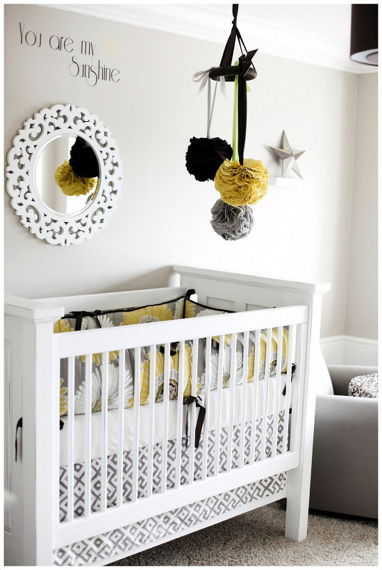 http://emeritadesastre.blogspot.com.es/2013/02/decoracion-moviles-para-bebes.html#axzz2kKRqhVor