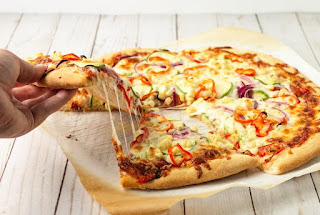 Homemade pizza recipe on tawa- no oven, no yeast, no mozzarella cheese