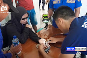Damkar Ngawi Evakuasi Pelepasan Cincin pada Jari Santriwati