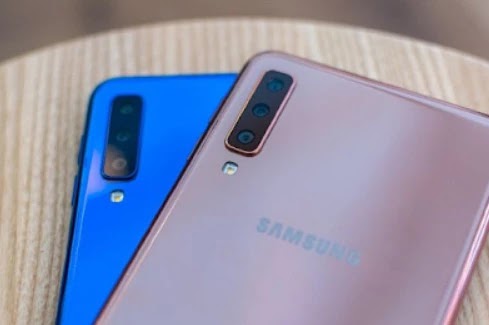 Spesifikasi, Harga dan Review Samsung Galaxy A7 - dengan Fitur 3 Kamera Spesifikasi, Harga dan Review Samsung Galaxy A7 - dengan Fitur 3 Kamera
