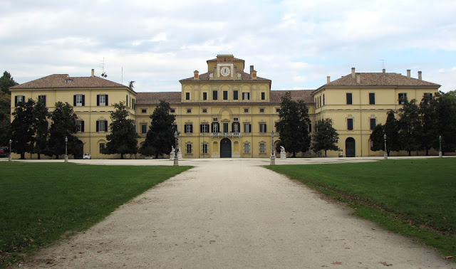 Palazzo Ducale del Giardino; Palacio Ducal; Palacio; Palace; Palais; Palazzo; Parma; Parme; Emilia-Romagna; Emilia-Romaña; Émilie-Romagne; Italia; Italy; Italie