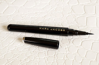 Marc Jacobs Magic Marc'er Precision Pen Waterproof Liquid Eyeliner, Marc Jacobs Beauty, Marc, Beauty review, Makeup, Make up, Makeup review, Eye marker, Best Eyemarker in the world, The blackest eye liner, Beauty, Beauty blog, Top Beauty Blog, Eyemakeup, red alice rao, redalicerao