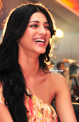 MASALA Desi Actress SHRUTHI HASSAN Hot BABE Photoshoot Gallery