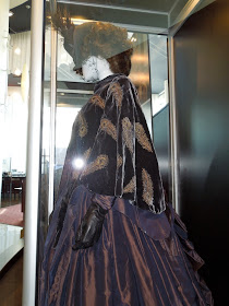 Anna Karenina 2012 costume