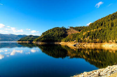 Lacul barajului Vidra - Drapta