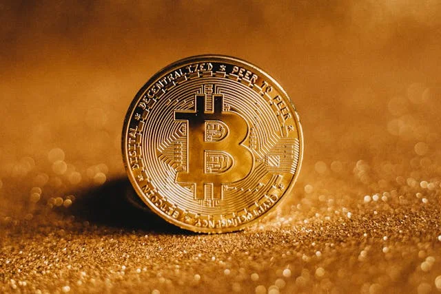 Beginner’s Introduction to Bitcoin and Cryptocurrency Basics Learn the basics of Bitcoin, the first decentralized digital currency, and how it works as a peer-to-peer payment system powered by blockchain technology.