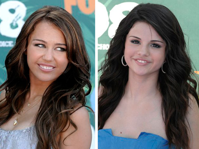 pics of selena gomez and demi lovato on. Selena Gomez and Demi Lovato