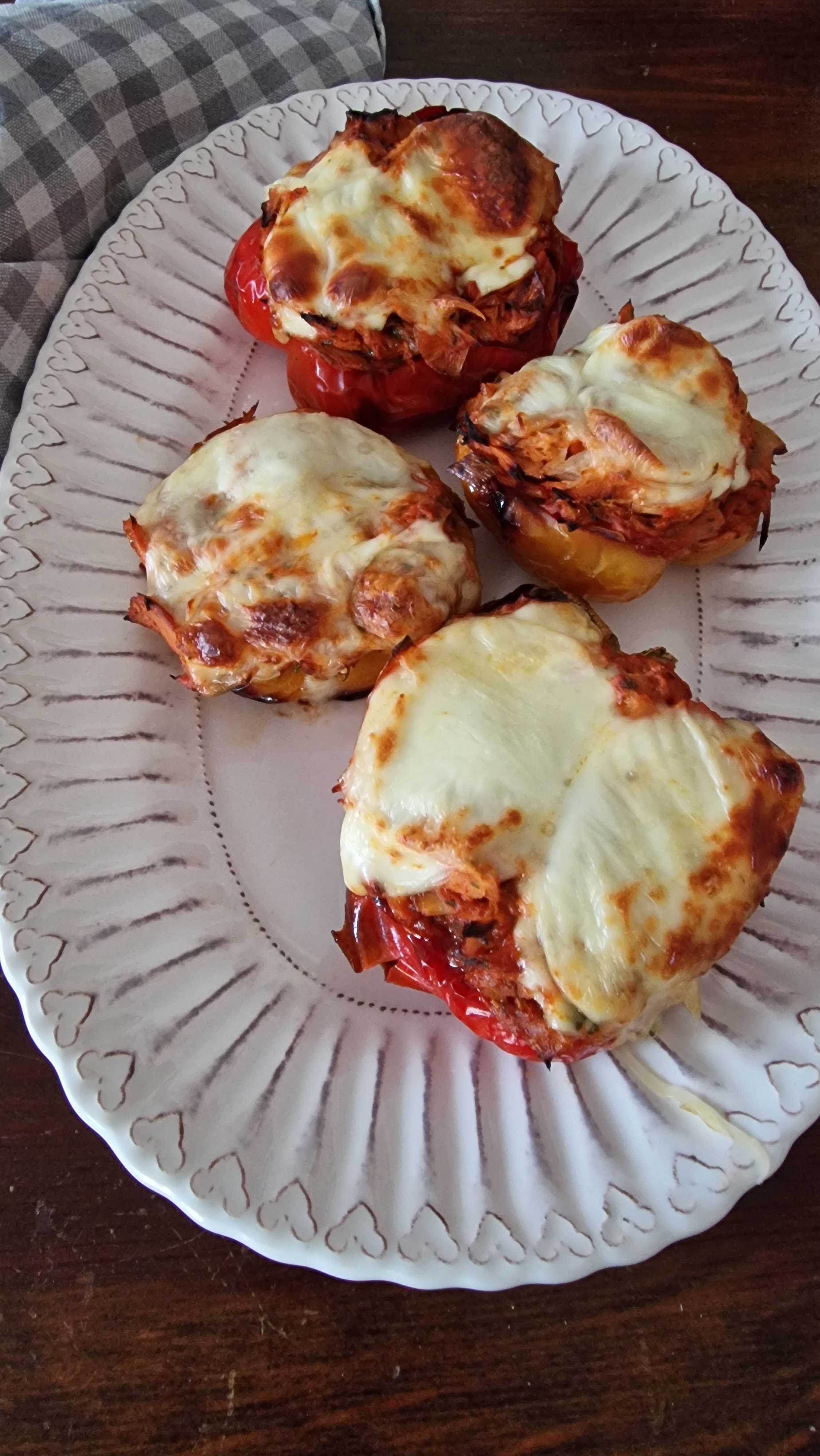 Pimentos Recheados com Bolonhesa de Atum e Alho Francês