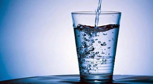 Mamfaat Minum Air Putih