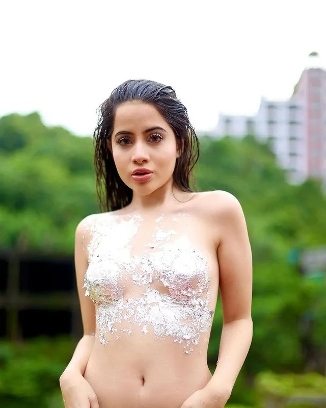 Urfi Javed got a nude photoshoot done without clothes, Urfi Javed nudes, Urfi Javed hot, Urfi Javed sexy, Urfi Javed boobs, Urfi Javed sexy nevel, Urfi Javed viral Nudes, Urfi Javed sexy Ass, Urfi Javed Sex