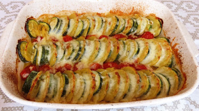 Pečene tikvice s krumpirom,sirom i cherry rajčicama / Baked zucchini with potatoes,cheese and tomatoes