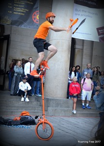 Juggling on the unicycle