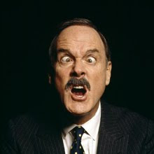  John Cleese es un 'Payaso sin fronteras' en elhombreperplejo.com 