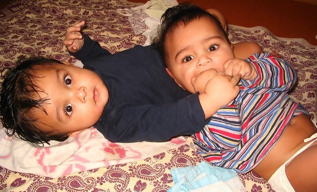twin baby photos