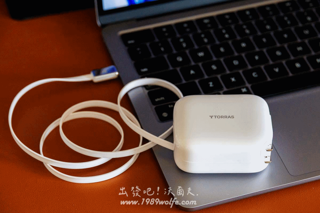 TORRAS FlexLine 67W USB C 充電器