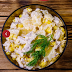 Салат с курицей, кукурузой и ананасами