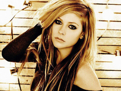 Avril Lavigne Wallpapers 2012