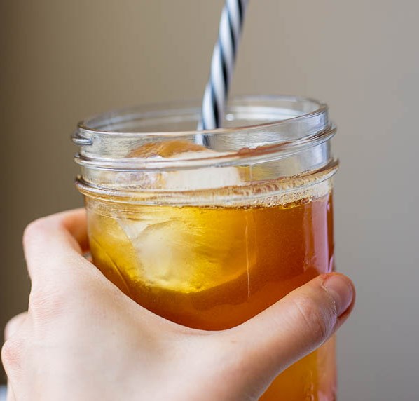 Cinnamon Turmeric Iced Tea (aka. golden iced tea) #drink #ice