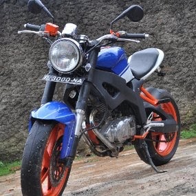 Modifikasi Motor Suzuki Thunder 250 cc Juara  Harga Motor 