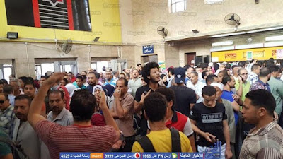 مظاهرات داخل محطة مترو حلوان