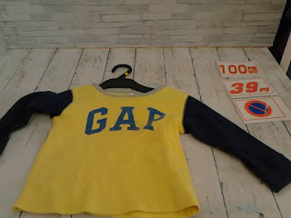 中古品　子供服　１００㎝　ＧＡＰ　長袖トップス　３９円