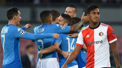 Sejarah SSC Napoli SSC Napoli adalah klub sepakbola Italia yang bermarkas di kota Naples,ibukota regione Campania,kota terbesar ketiga di Italia setelah Roma dan Milan.Napoli resmi di dirikan pada tahun 1904 oleh pelaut yang berkebangsaan Inggris,William Poths dan Hector M.Bayon dengan nama klub,Naples Football and Cricket Club.  Pada tahun 1906 nama klub di ganti menjadi Napoli Football Club dan dibawah asusan Presiden Giorgio Ascarelli nama klub diganti lagi menjadi Associazione Calcio Napoli.Sejak itu,prestasi Napoli mengalami proses naik turun dan masih berlangsung setelah terjadinya perang dunia II.Napoli akhirnya keluar masuk Serie a dan Serie b hingga pertengahan tahun 1960-an dan tanggal 25 Juni 1964 Napoli merubah namanya menjadi Societa Sportiva Calcio Napoli.  Prestasi terbaik Napoli datang di era tahun 1980-an.Pada tahun 1984 Napoli berhasil mendatangkan sang legendaris,Diego Armando Maradona dari klub Barcelona dengan banderol 3 juta pounds,dan pemain Argentina tersebut menjadi inspirasi klub Napoli di Serie a.Di musim 1986/1987 dengan bantuannya,dan beberapa pilar lokal seperti Ciro Ferrara,Salvatore Bagni,Fernando De Napoli,Andrea Carnevale,dan Antonio Careca,klub asal Napoli ini berhasil menorehkan sejarah dengan meraih Scudetto pertama klub.   Musim 1987/1988 memaksakan Napoli melepas gelar mereka dengan finis sebagai runner up.Akan tetapi masih dengan bantuan Maradona,pada musim1988/1989 Napoli berhasil menorehkan sejarah luar biasa dengan merebut Piala UEFA,yang merupakan gelar Eropa pertamanya dengan mengalahkan wakil dari Jerman yaitu Stuttgart di final.  Dan akhirnya mereka memenangkan Scudetto lagi pada musim 1989/1990,finis dua angka di depan AC Milan.Maradona benar-benar menjadi sosok vital dalam semua raihan trofi klub ini dan sering kali dikaitkan sebagai alasan utama kesuksesan Napoli.Prestasi Napoli kemudian mulai menurun karena kepergian sang maskot mereka yaitu Diego Maradona.