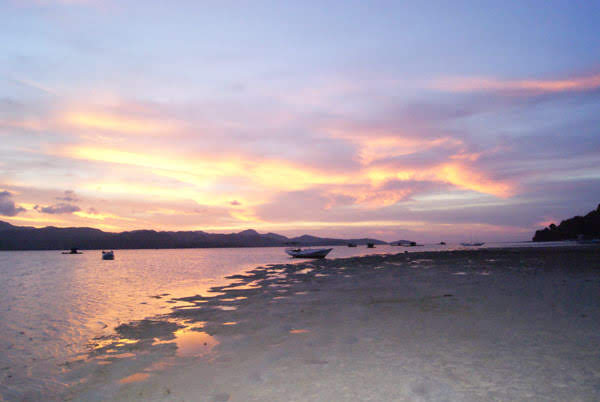 Review Bahari : Eksotisme Pulau Noko Selayar Bawean Gresik