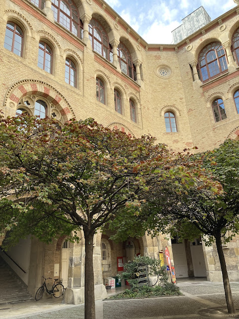 Innenhof im Arsenal in Wien