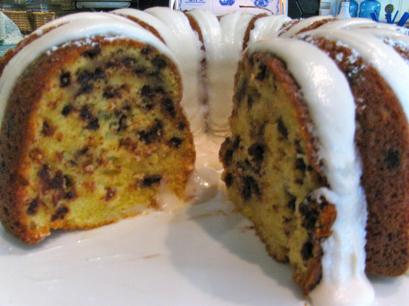 Rita's Recipes: Chocolate Chip Bundt Cake